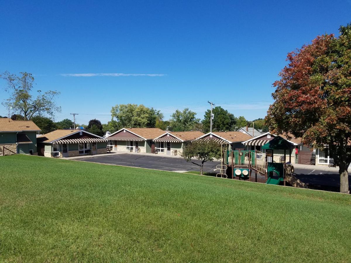 Black Hawk Motel Wisconsin Dells Exterior foto